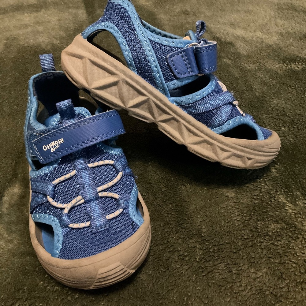 OshKosh B'gosh Navy and Gray Kids' Sandals / Water Shoe